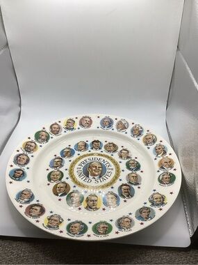 Unk White Presidential Commemorative Plate with Multicolor Portrait Medallions